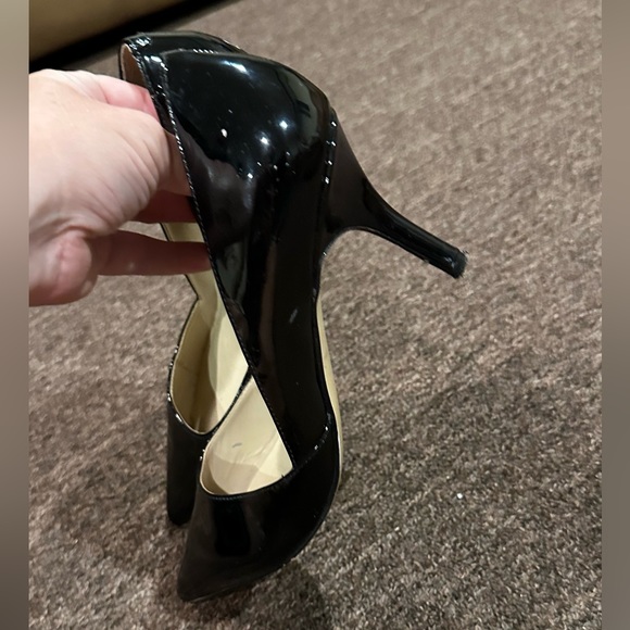 Marc Fisher 9.5 Patent Leather Sexy shiny Pumps High Heels Black Office Career - Picture 7 of 8